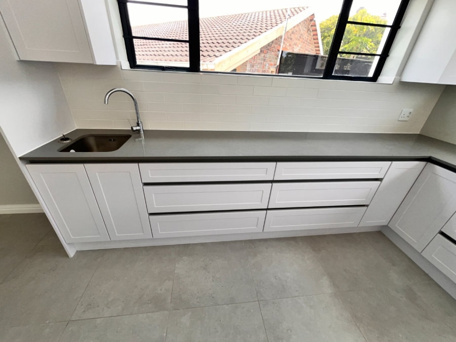 3 Bedroom Property for Sale in Wavecrest Eastern Cape